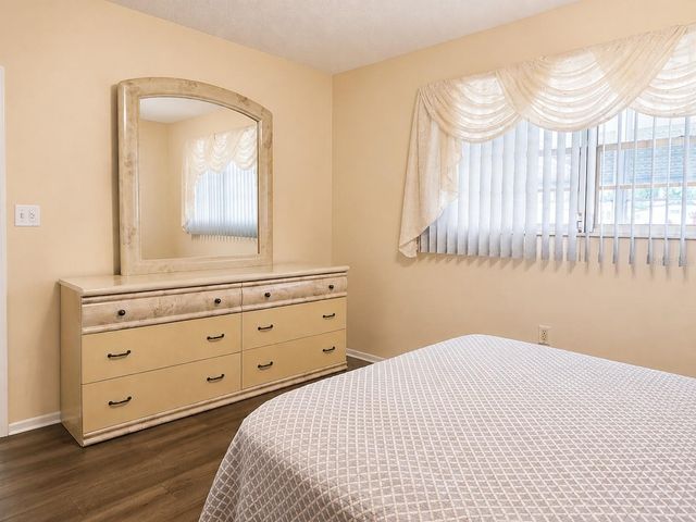 617 PARK CIRCLE 26, Bradenton, FL 34207