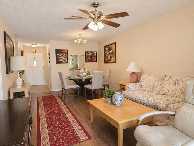 617 PARK CIRCLE 26, Bradenton, FL 34207
