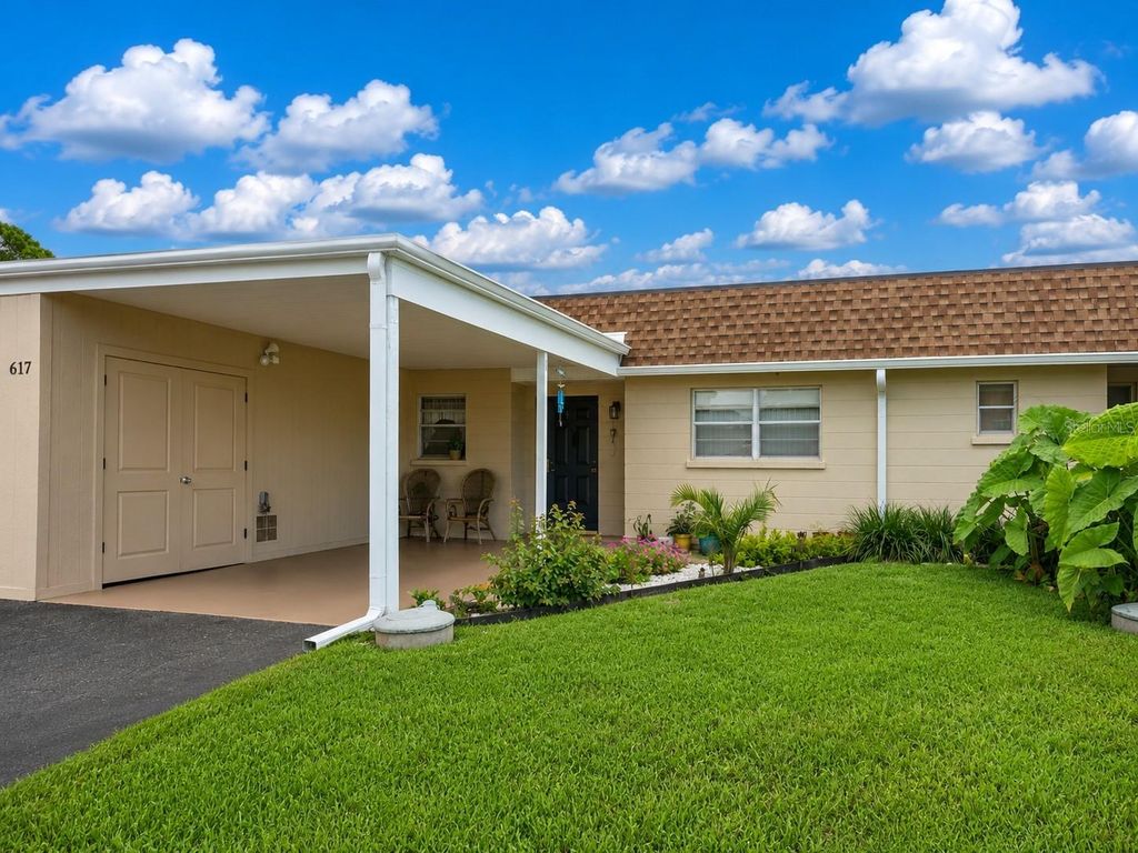 617 PARK CIRCLE 26, Bradenton, FL 34207