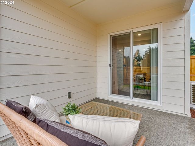 5907 Ne 121ST Way, Vancouver, WA 98686