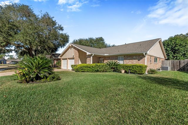 9730 Wickenburg Drive, Houston, TX 77031