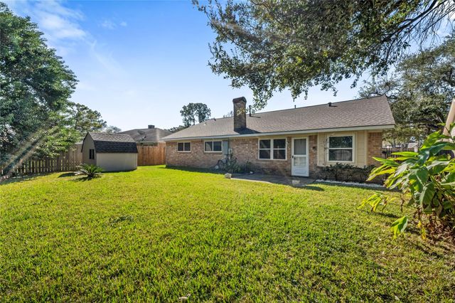 9730 Wickenburg Drive, Houston, TX 77031