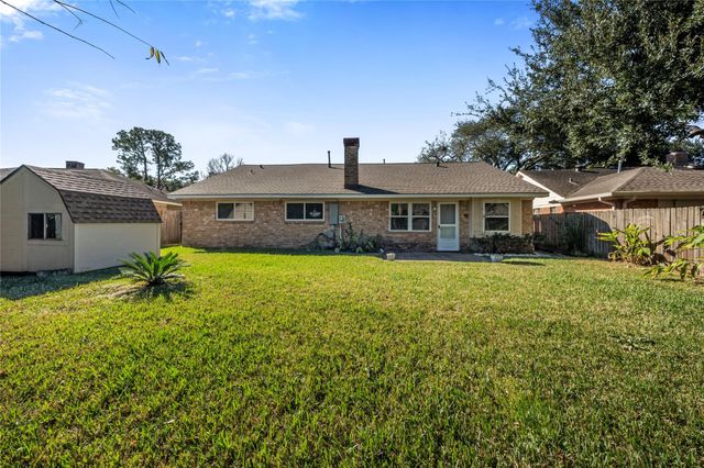 9730 Wickenburg Drive, Houston, TX 77031