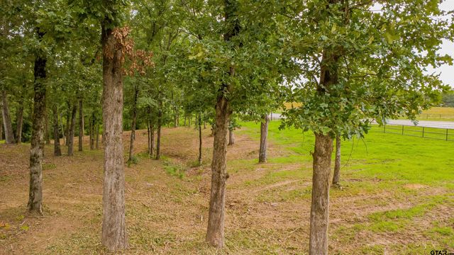 19301 FM 16 W, Lindale, TX 75771