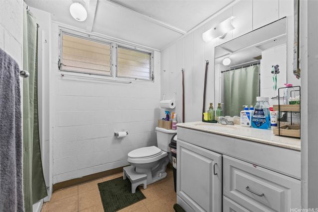 1817 Wilder Avenue, Honolulu, HI 96822