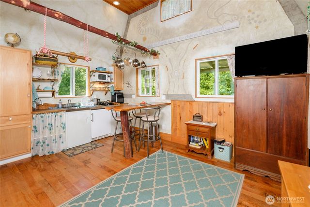 1648 Township Line Road, Port Angeles, WA 98362