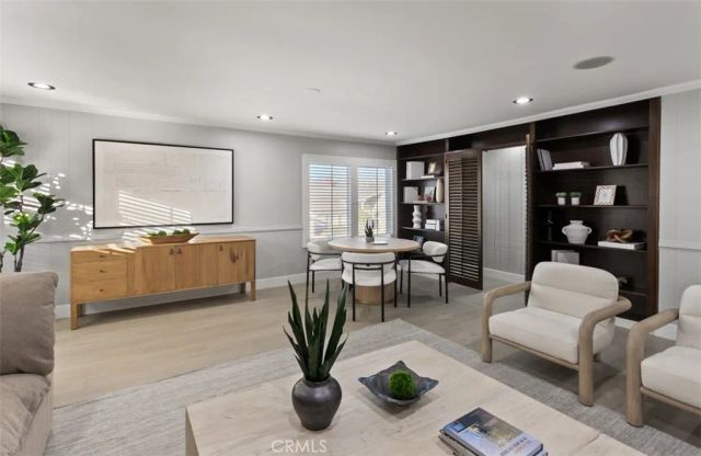 9882 Kings Canyon, Huntington Beach, CA 92646