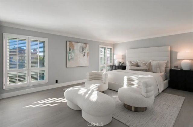 9882 Kings Canyon, Huntington Beach, CA 92646