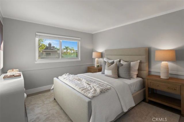 9882 Kings Canyon, Huntington Beach, CA 92646