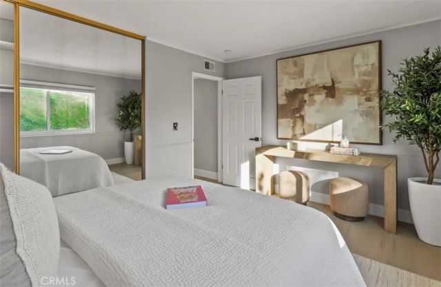 9882 Kings Canyon, Huntington Beach, CA 92646