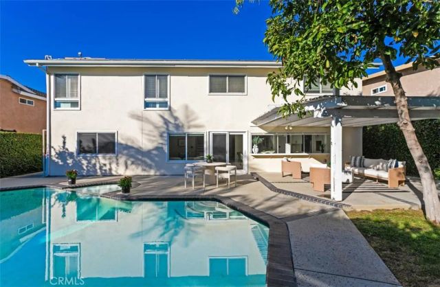 9882 Kings Canyon, Huntington Beach, CA 92646