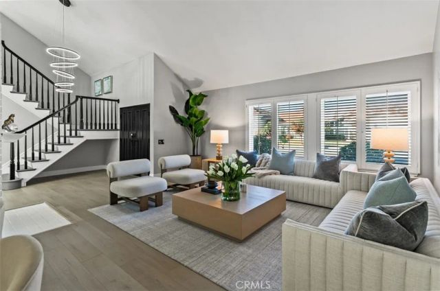 9882 Kings Canyon, Huntington Beach, CA 92646