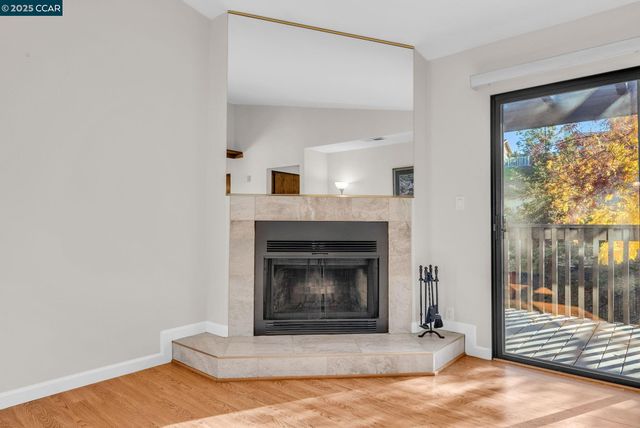 1383 Hull Ln, Martinez, CA 94553