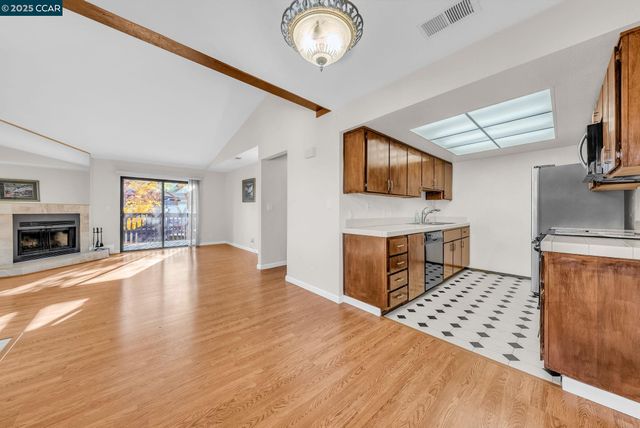 1383 Hull Ln, Martinez, CA 94553