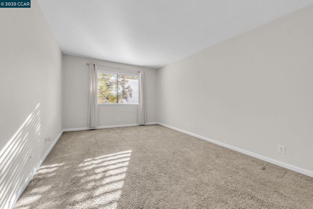 1383 Hull Ln, Martinez, CA 94553