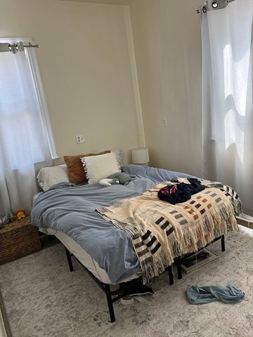 16 Winslow Rd 1, Brookline, MA 02446