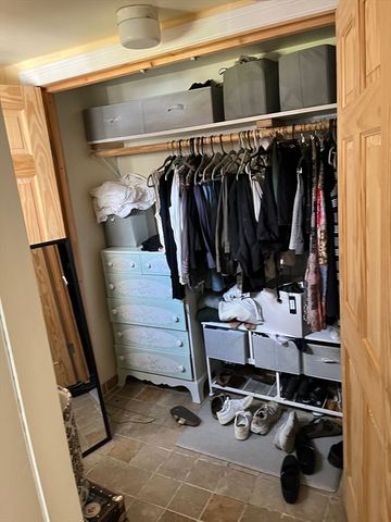 16 Winslow Rd 1, Brookline, MA 02446