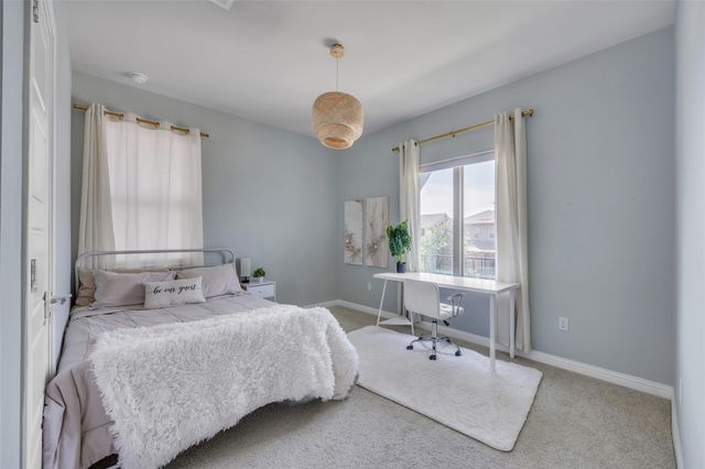 1612 Arcilla ST, Austin, TX 78741