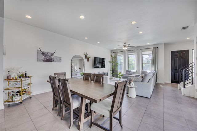 1612 Arcilla ST, Austin, TX 78741