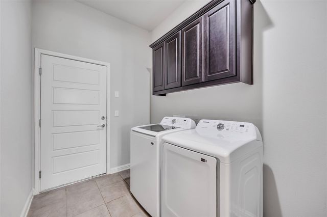 1612 Arcilla ST, Austin, TX 78741