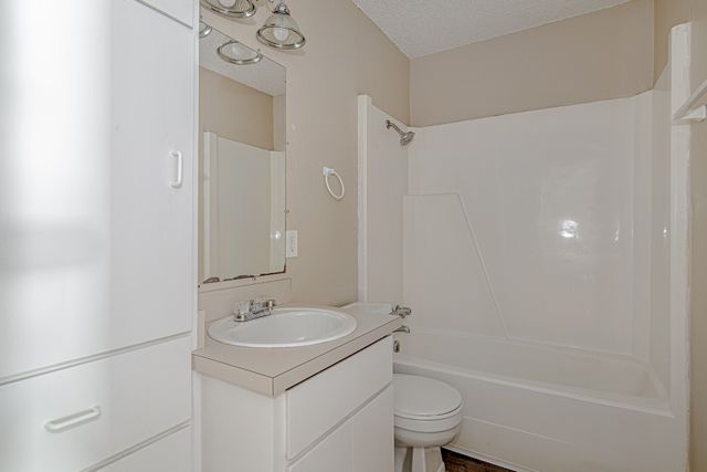 101 Cedar Crest Street 101, Joshua, TX 76058