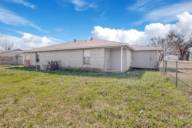101 Cedar Crest Street 101, Joshua, TX 76058