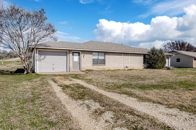 101 Cedar Crest Street 101, Joshua, TX 76058