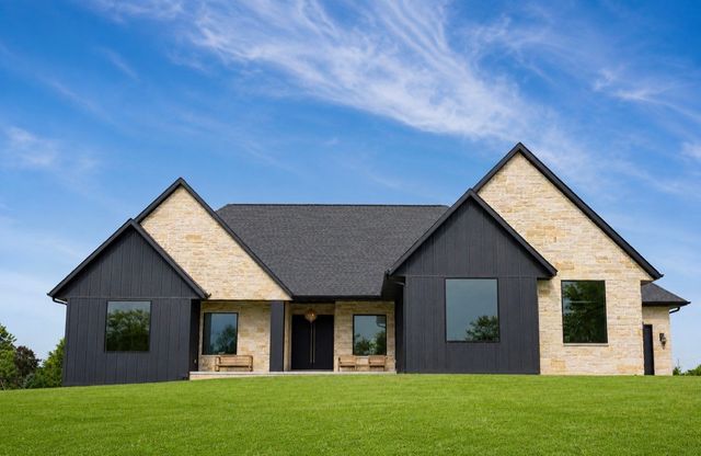 1680 Timberlake Run, Cedar Rapids, IA 52403