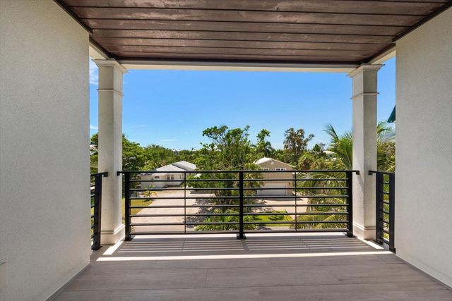 6840 LONGBOAT DRIVE S, Longboat Key, FL 34228