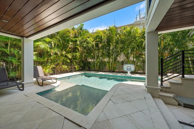 6840 LONGBOAT DRIVE S, Longboat Key, FL 34228