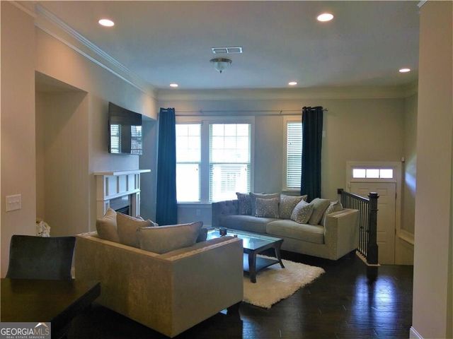 4475 Donahue Avenue, Sugar Hill, GA 30518