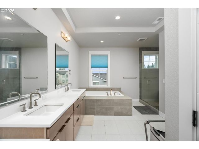 4010 Nw 62ND Cir, Camas, WA 98607