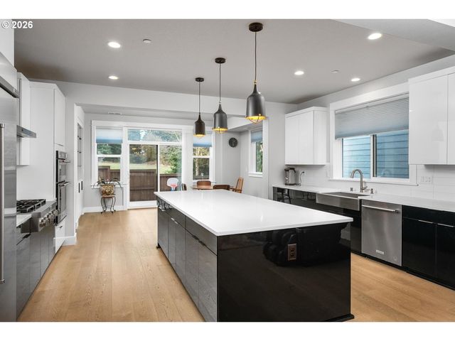 4010 Nw 62ND Cir, Camas, WA 98607