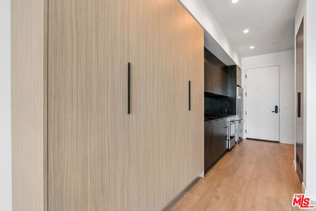 10700 Tabor Street 404, Los Angeles, CA 90034