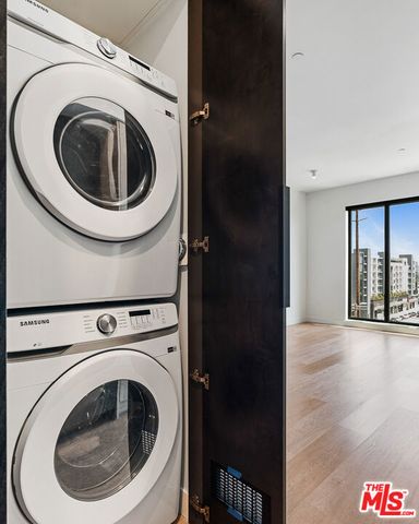 10700 Tabor Street 404, Los Angeles, CA 90034