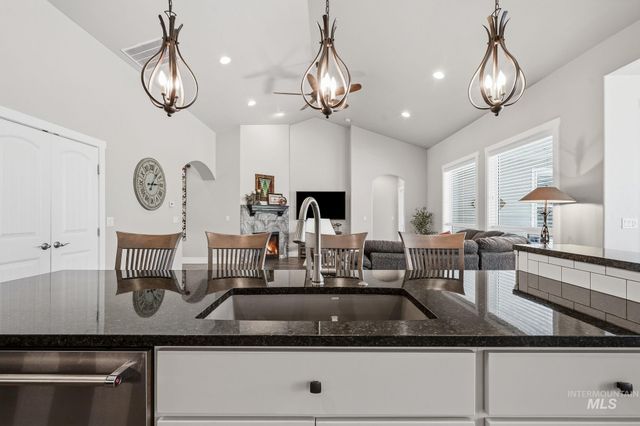 18859 N Summer Place, Boise, ID 83714