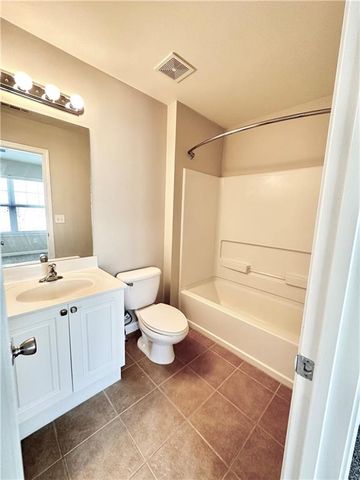 1492 Liberty Parkway NW 2201, Atlanta, GA 30318
