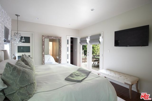 9001 Phyllis Avenue, West Hollywood, CA 90069