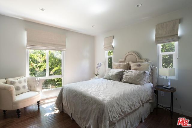 9001 Phyllis Avenue, West Hollywood, CA 90069