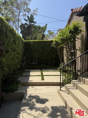 9001 Phyllis Avenue, West Hollywood, CA 90069