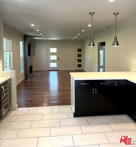 9001 Phyllis Avenue, West Hollywood, CA 90069