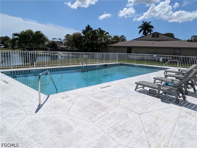8421 N Haven LN B, Fort Myers, FL 33919
