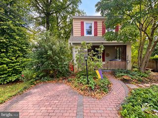 29 GARRETT AVE, Bryn Mawr, PA 19010