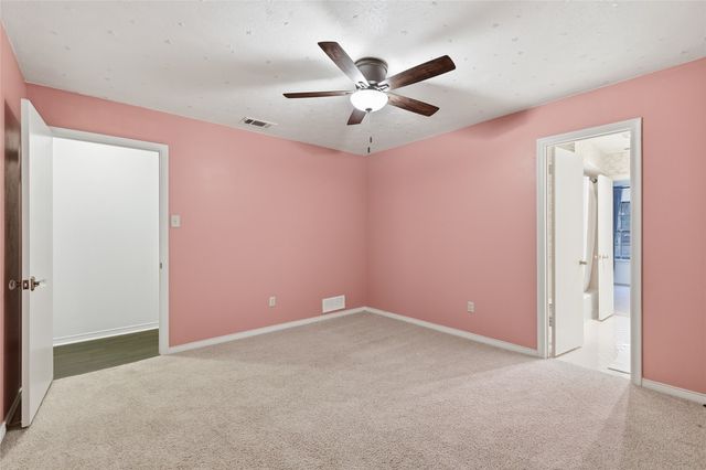 823 Ridgecrest Circle, Denton, TX 76205