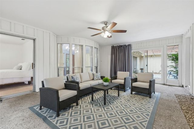 823 Ridgecrest Circle, Denton, TX 76205