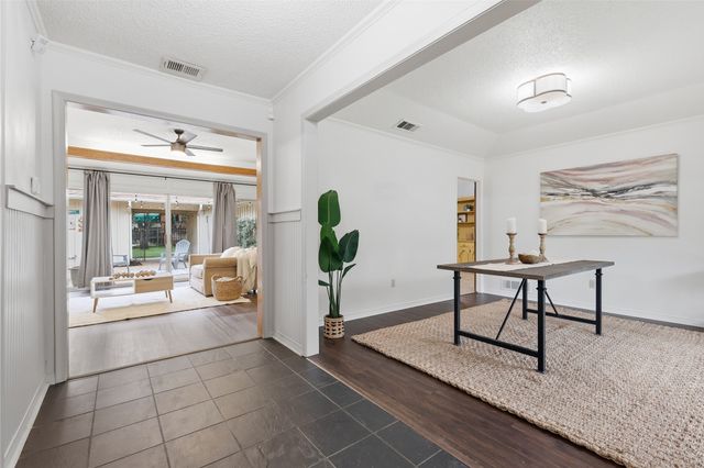 823 Ridgecrest Circle, Denton, TX 76205
