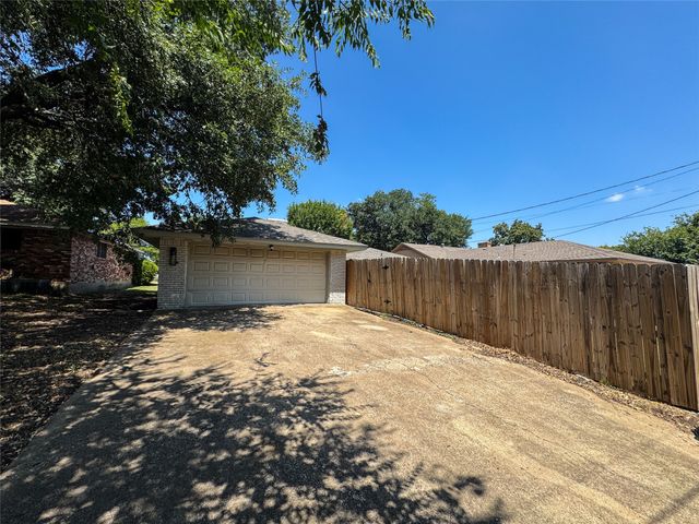 5620 Marblehead Drive, Dallas, TX 75232