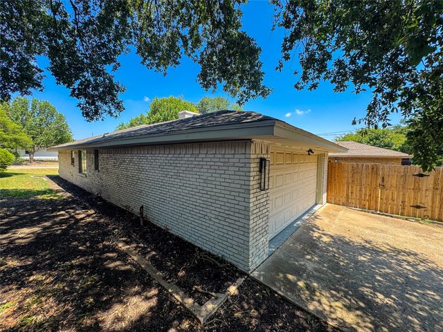 5620 Marblehead Drive, Dallas, TX 75232