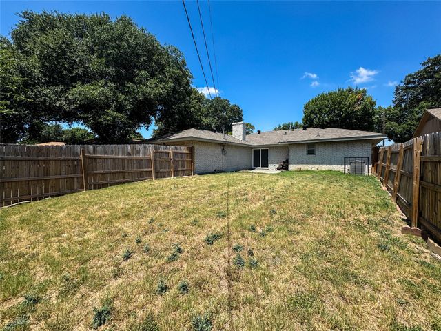 5620 Marblehead Drive, Dallas, TX 75232