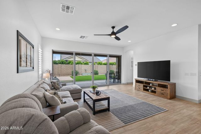 23062 E RAVEN Drive, Queen Creek, AZ 85142